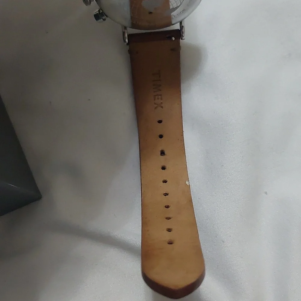 Timex The Waterbury Silver Chronograph with Brown Leather Strap - Picture 8 of 9